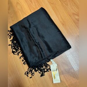 Collectioneighteen 100% Viscose Scarf Wrap